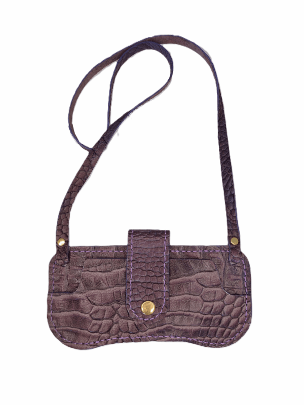 جا عینکی گردنی چرم بزی دست‌دوز با جای کارت | شیک، سبک و کاربردی